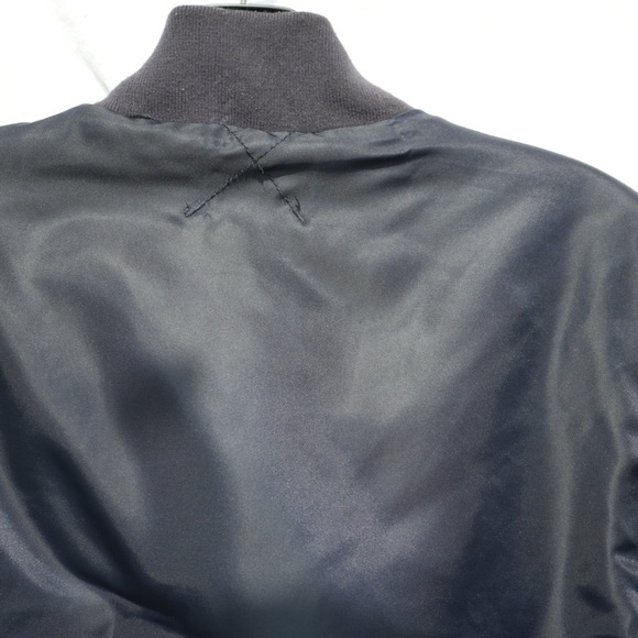 Beautiful Lined bomber Jacket - Picture 10 of 11